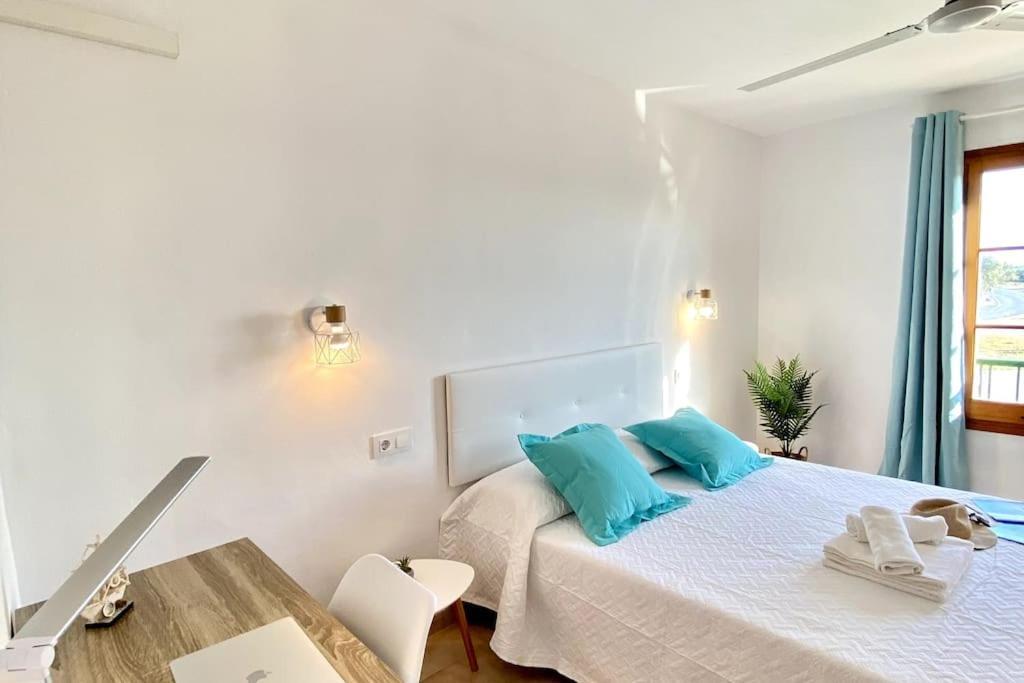 Apartament Sa Farola - Ac, Wifi , Pool, Beach Cala'N Blanes  Buitenkant foto